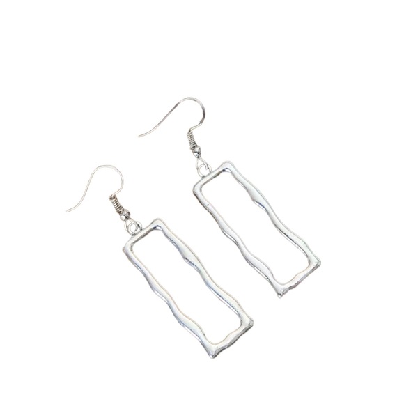 Boho Hollow Cut Rectangular Hammered Silver Drop Earrings - Picture 3 of 7